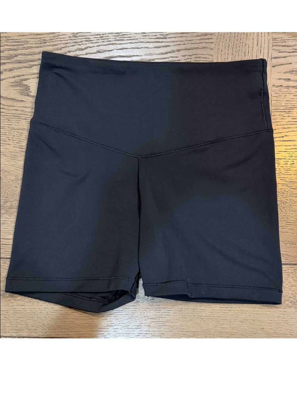 GAP Black High-Waist Breathable Stretch Moisture Wicking Bike Shorts